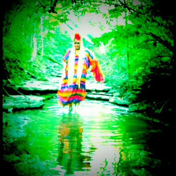 Meet your Posher, Shaneequa - Picture 2 of 2